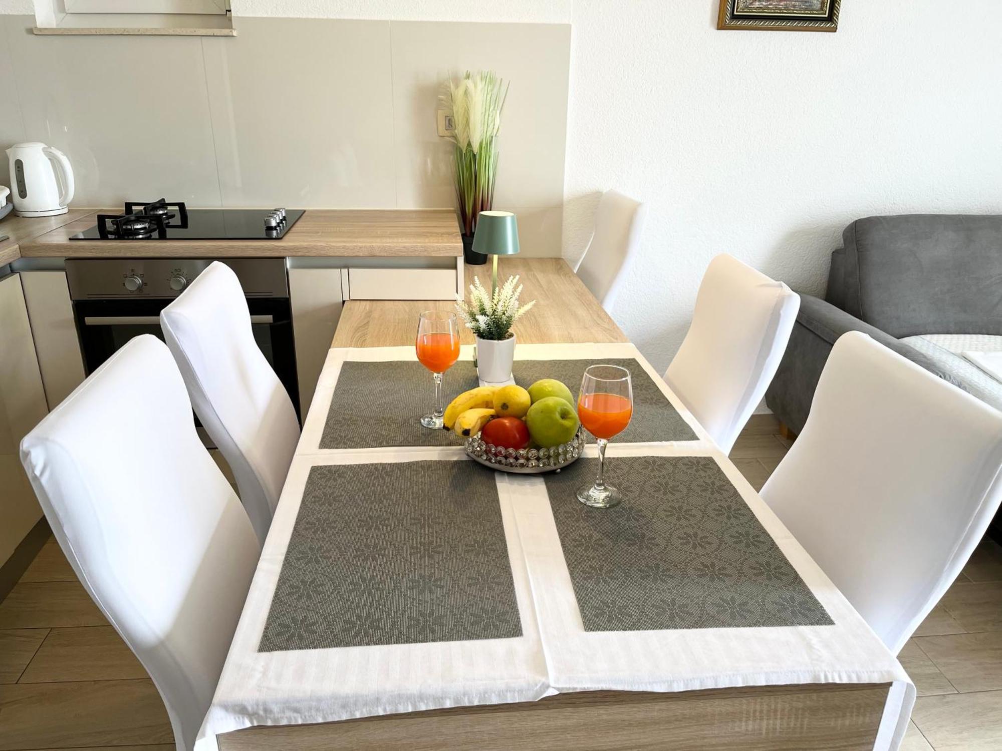 Apartments Irma Башка-Вода Екстер'єр фото