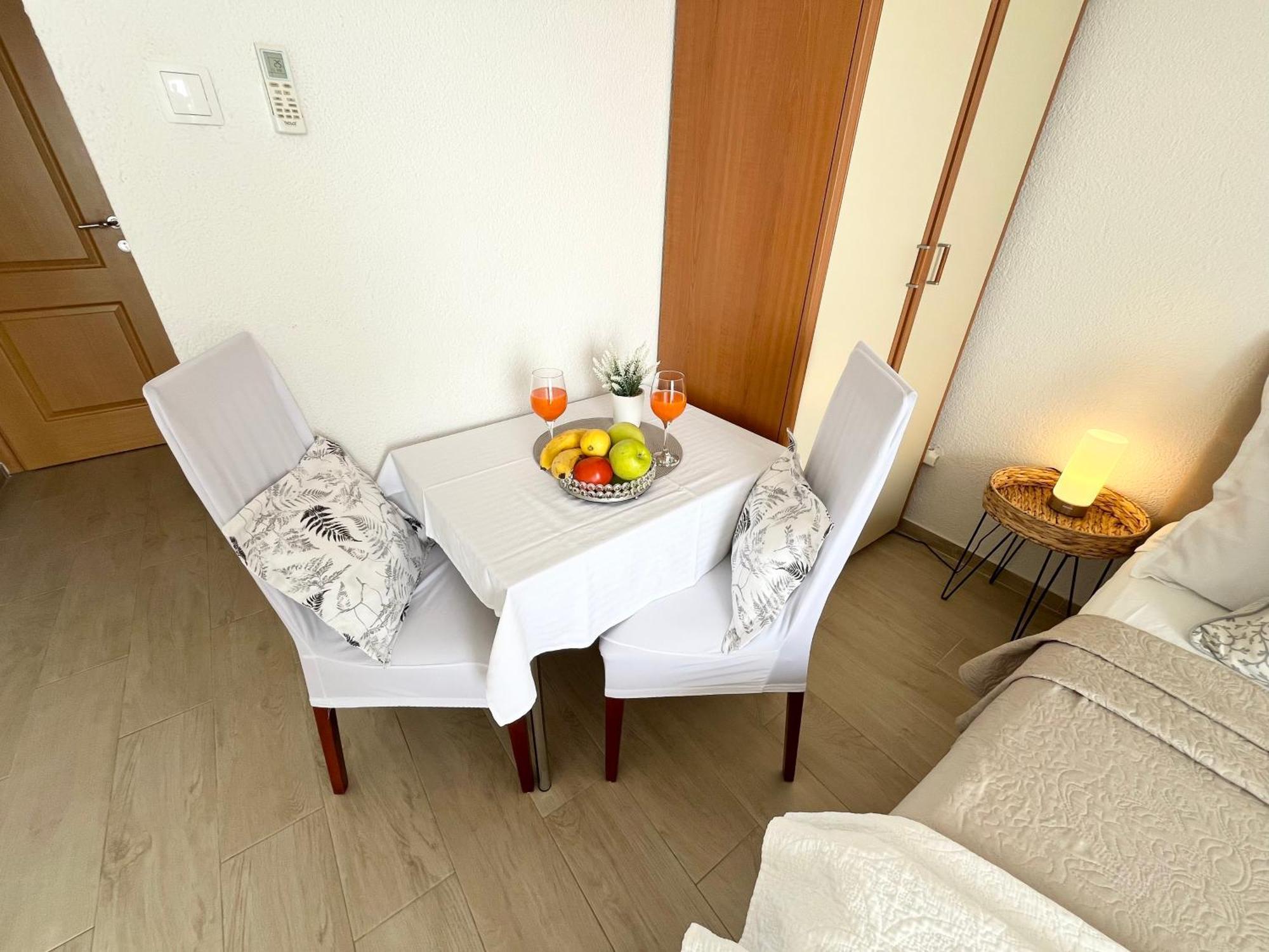 Apartments Irma Башка-Вода Екстер'єр фото