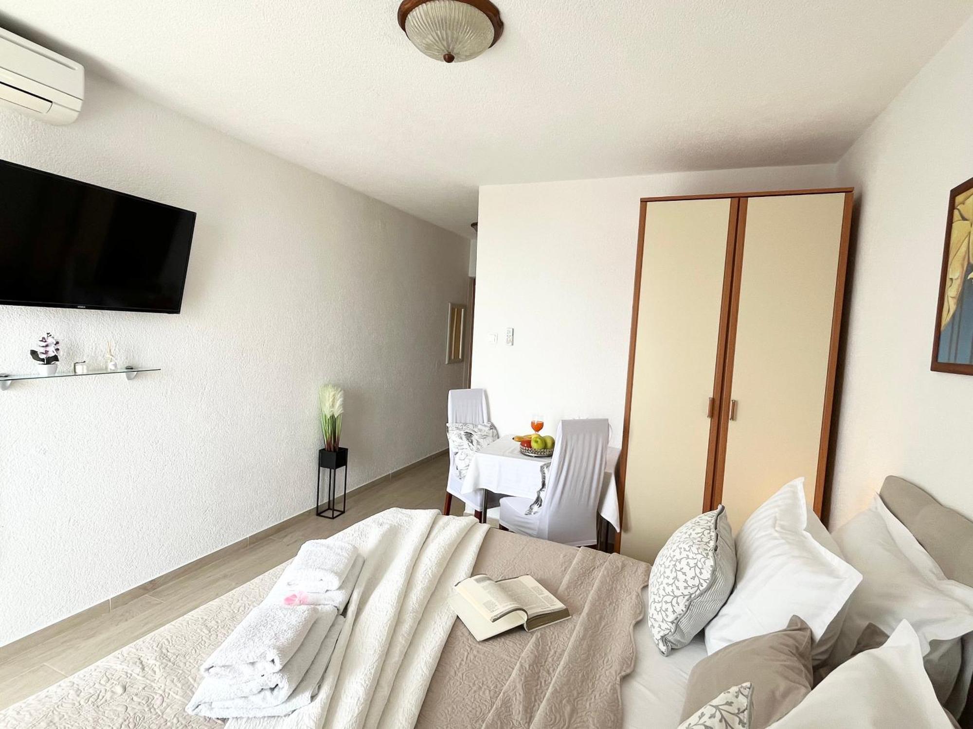 Apartments Irma Башка-Вода Екстер'єр фото