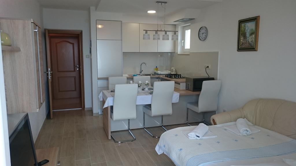 Apartments Irma Башка-Вода Екстер'єр фото